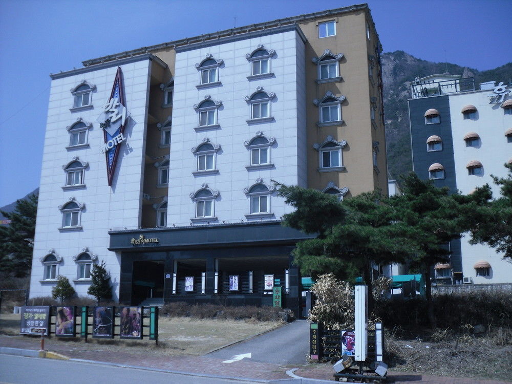 Bali Motel Daejeon Zewnętrze zdjęcie
